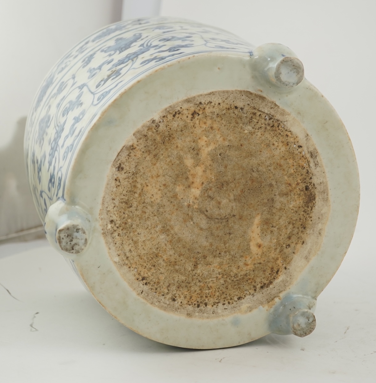 A large Chinese blue and white tripod censer, Ming Dynasty, 16th century